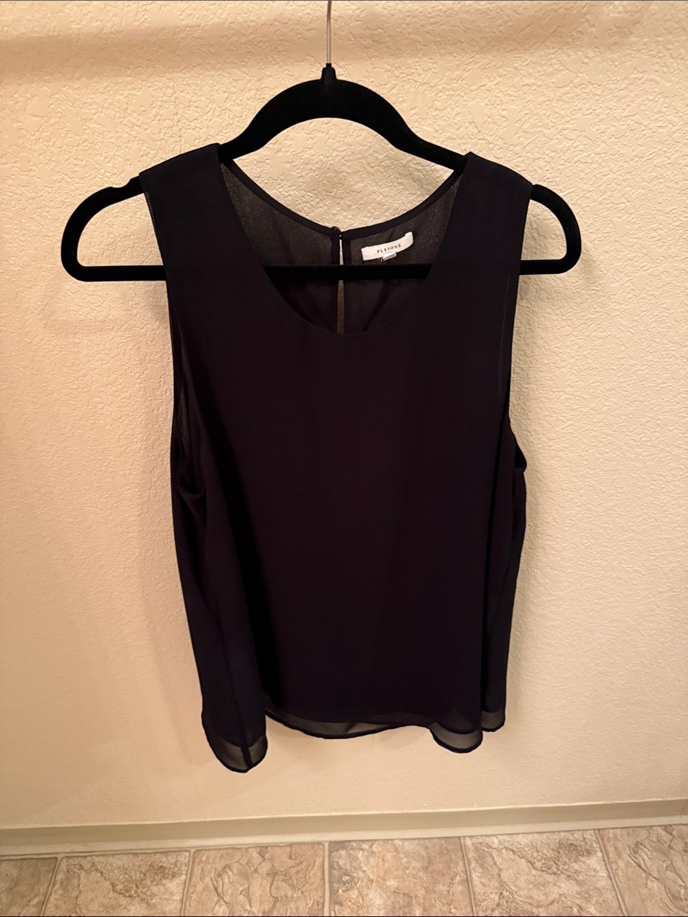 Pleione Black Sleeveless Chiffon Shell Top